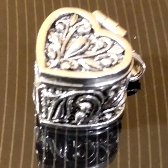 Tarnished Silver Luv Bucket Locket Charm >VIDEO!!! - Picture 8 of 8